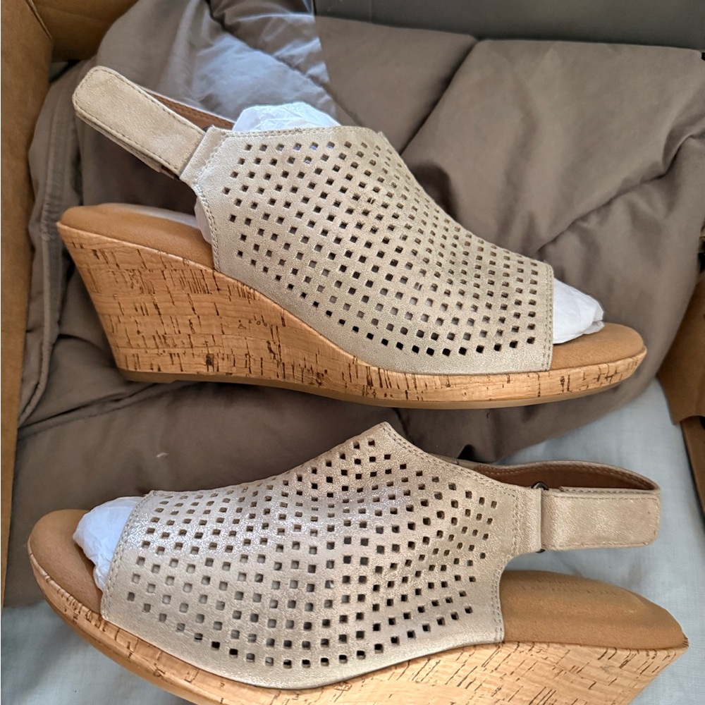 Women's Beige Wedge Sandals